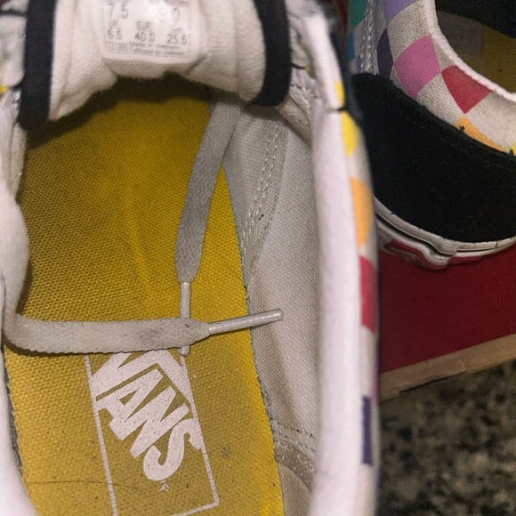 Multicolored Vans in a size 9 - Picture 6 of 10
